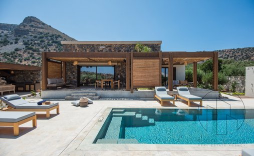 Villa in Community of Elounta, Agios Nikolaos Municipal Unit, Greece 1
