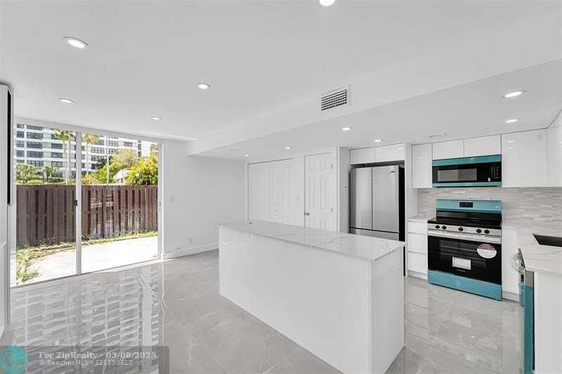 House in Hallandale Beach, Florida, United States 1 - 15601897