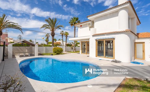 Villa in Cabo Roig, Orihuela, Valencian Community 1