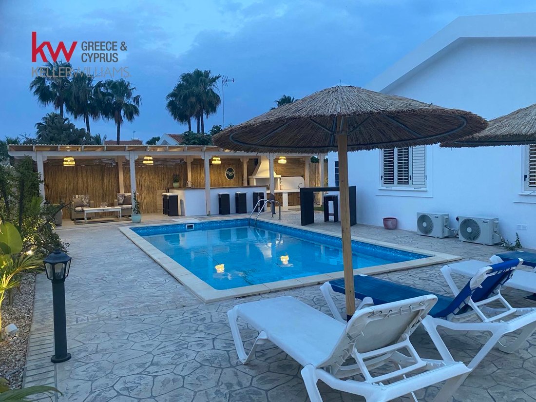 Bungalow in Meneou, Larnaca, Cyprus 4 - 16155419