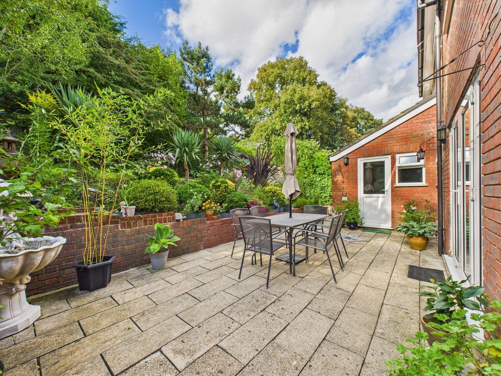 House in Totteridge, England 3 - 16154321