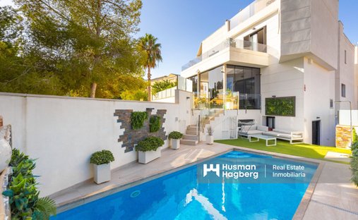 Villa in Orihuela, Valencian Community, Spain 1