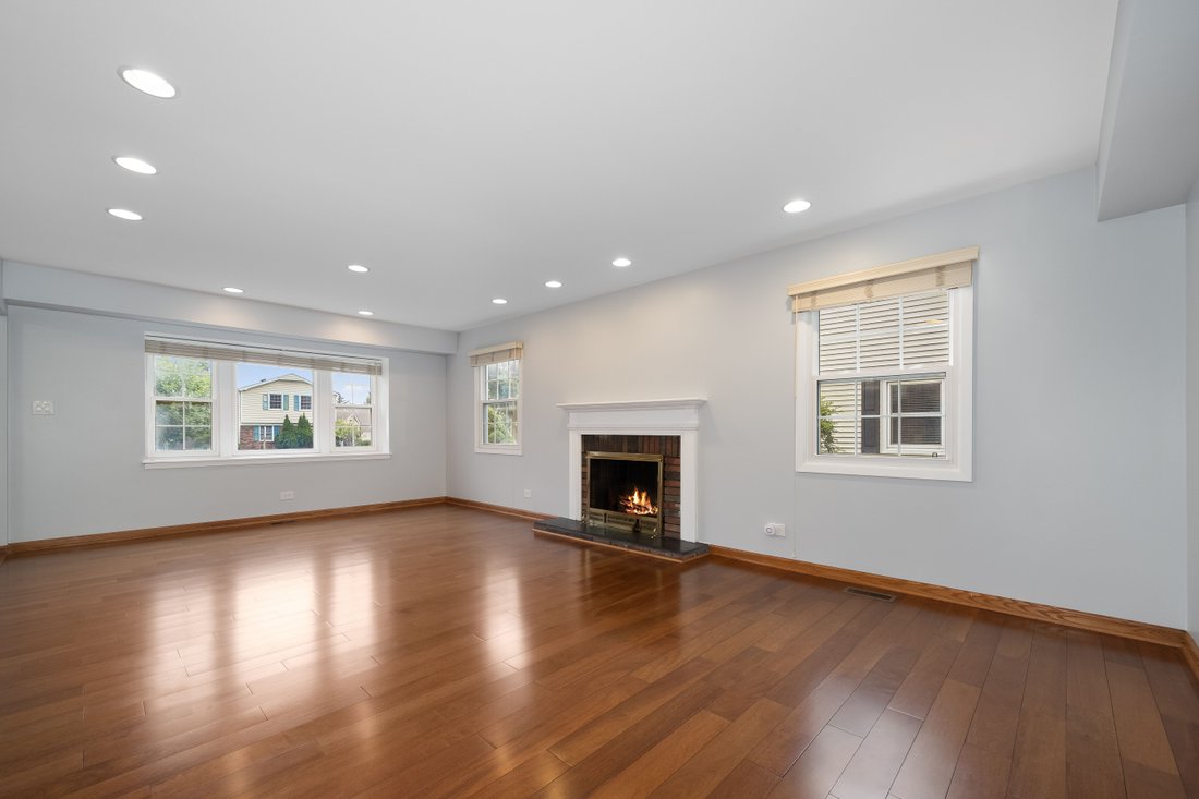 House in Buffalo Grove, Illinois, United States 4 - 16151056