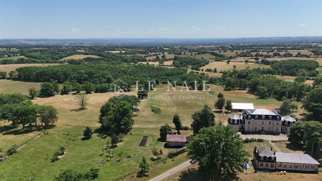 Le Rêve de Tronçais: A Neo-Classical Château Crowned by Time and Light