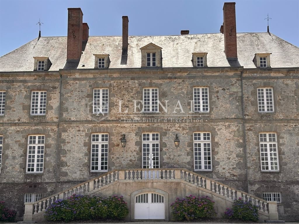 Whispers of the Bocage: A Monumental 18th-Century Château in Vendée’s Golden Light