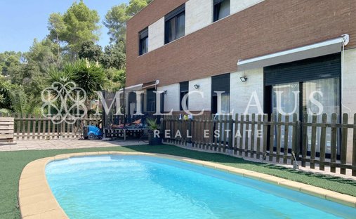 Villa à Rubí, Catalogne, Espagne 1