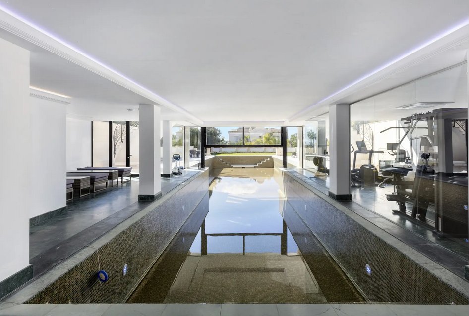 Villa in Sierra Blanca, Marbella, Spain 5 - 16156472