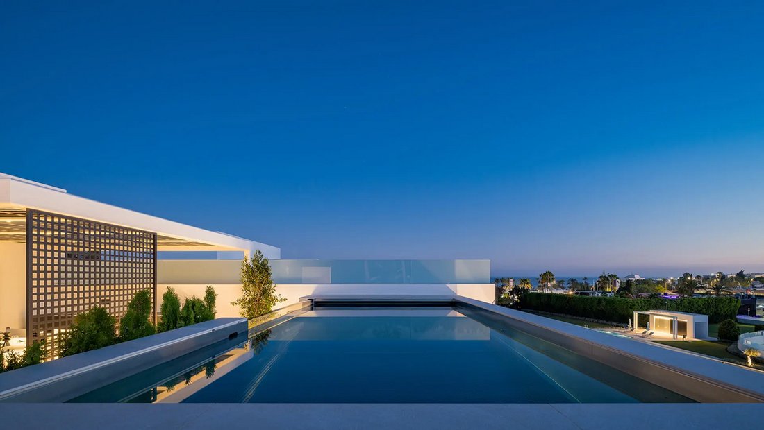 Villa in Golden Mile, Andalusia, Spain 2 - 16156517