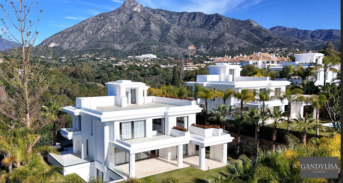 Villa in Marbella, Andalusia, Spain 3 - 16154464