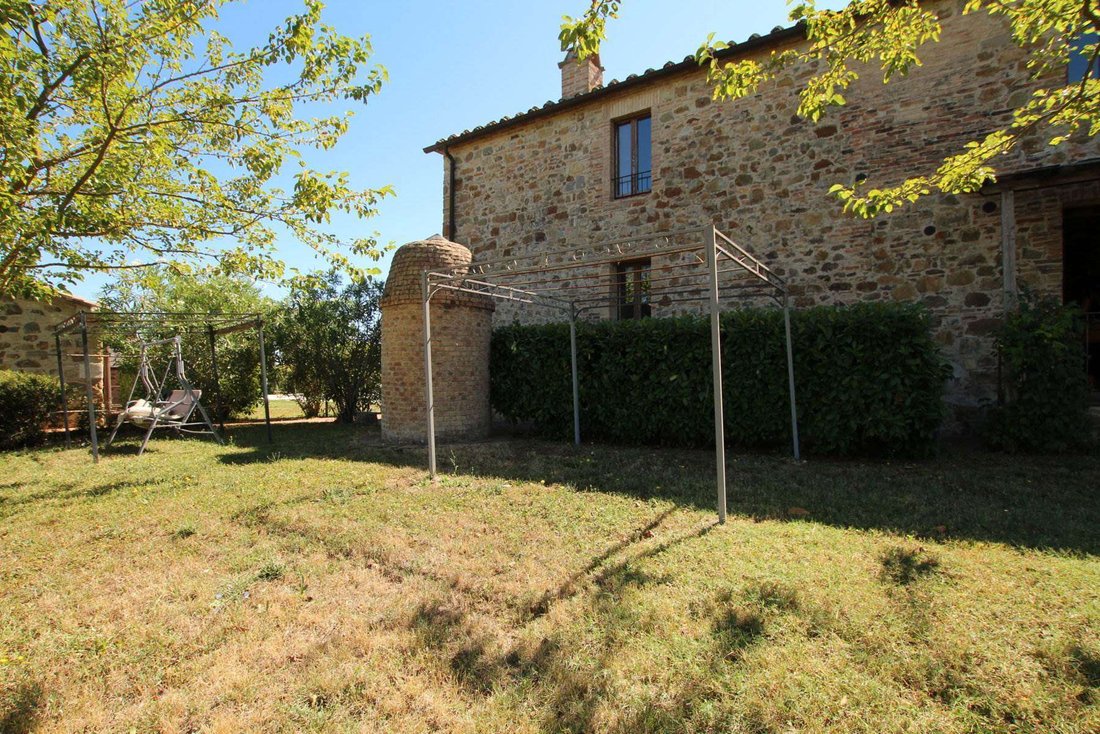 Farm Ranch in Montalcino, Tuscany, Italy 4 - 16154251