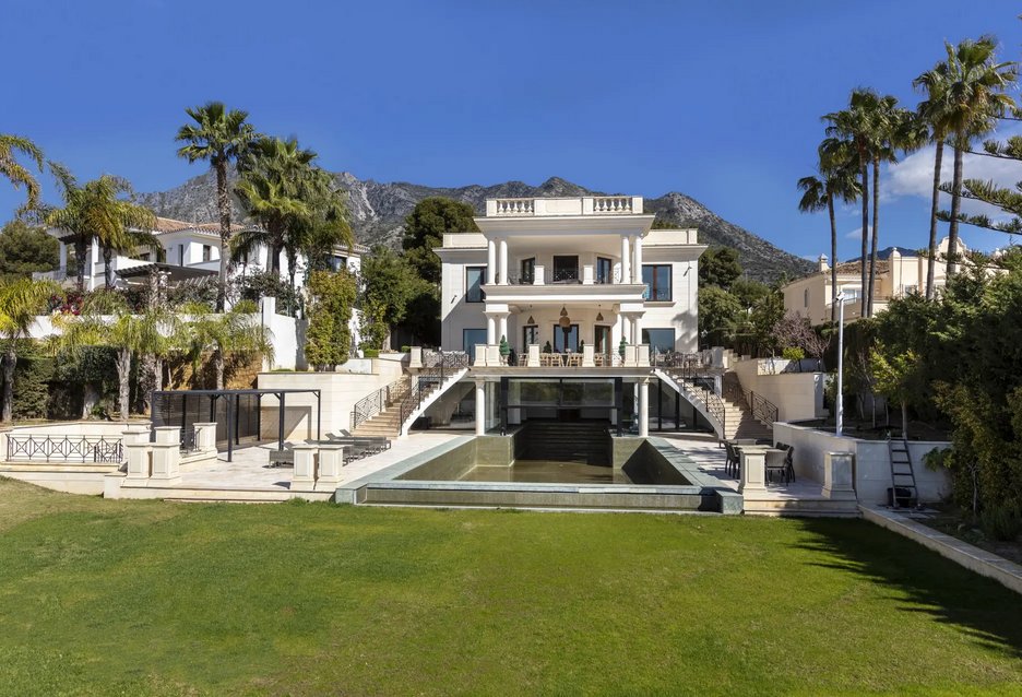 Villa in Sierra Blanca, Marbella, Spain 1 - 16156472
