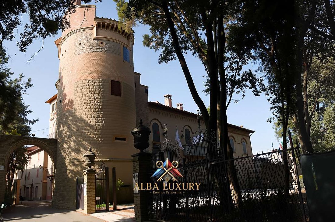 Whispers of Three Eras: A Timeless Umbrian Castle Crowned by Centuries