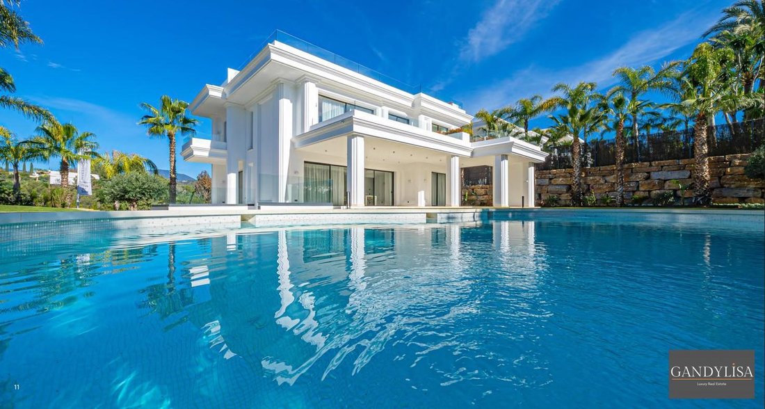 Villa in Marbella, Andalusia, Spain 1 - 16154464