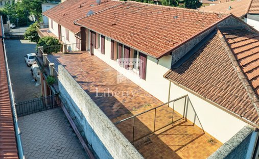 House in Salo, Lombardy, Italy 1
