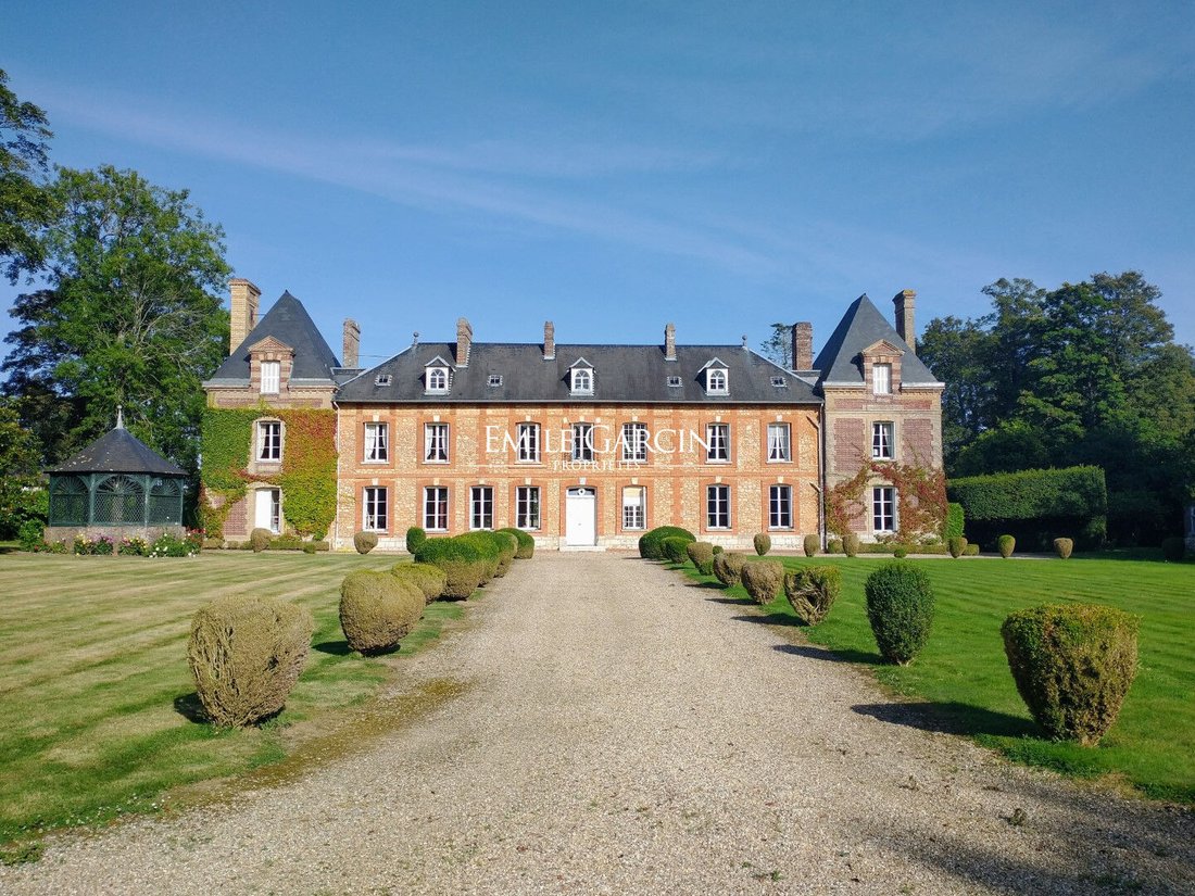 Le Rêve de Le Nôtre: A 17th-Century Château Whispering of Versailles in Normandy’s Golden Valley