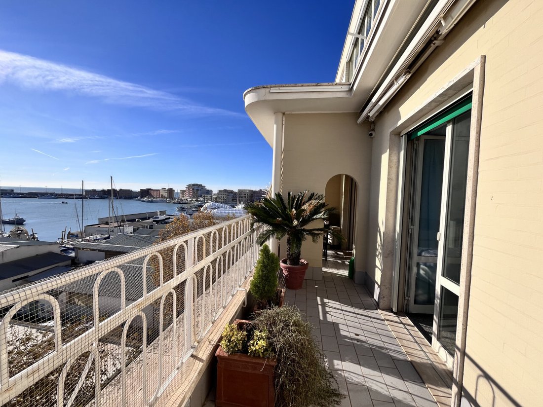 Apartment in Center, Anzio, Lazio 4 - 15062441