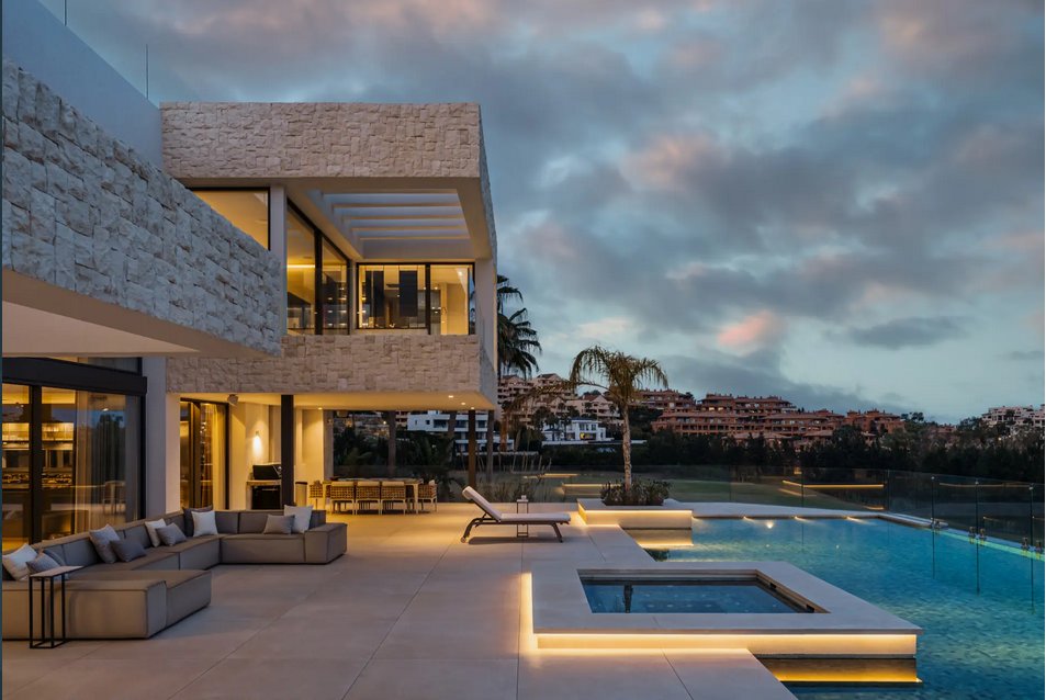 Villa in Benahavis, Andalusia, Spain 2 - 16156503