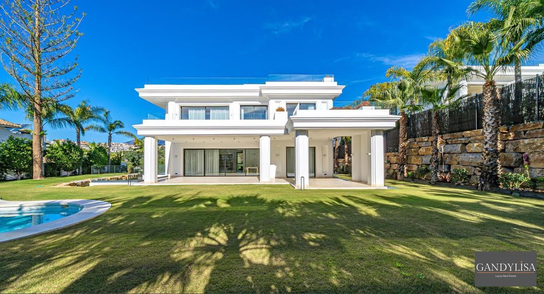 Villa in Marbella, Andalusia, Spain 4 - 16154464