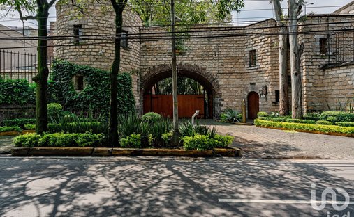 Luxury gated community houses for sale in Chimalistac, Mexico City ...