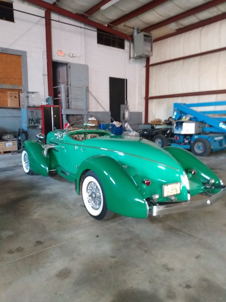 Cabriolet in Glendale, United States 2 - 16156462