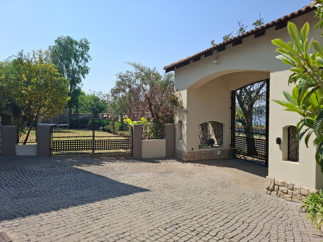 House in Kilfenora, Gauteng, South Africa 4 - 16152214