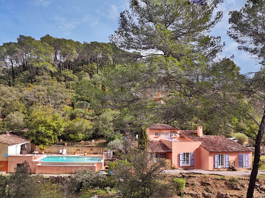 Villa in Flayosc, Provence-Alpes-Côte d'Azur, France 2 - 14086059