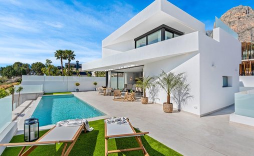 Villa in Polop, Valencian Community, Spain 1