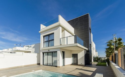 Villa in San Miguel de Salinas, Valencian Community, Spain 1