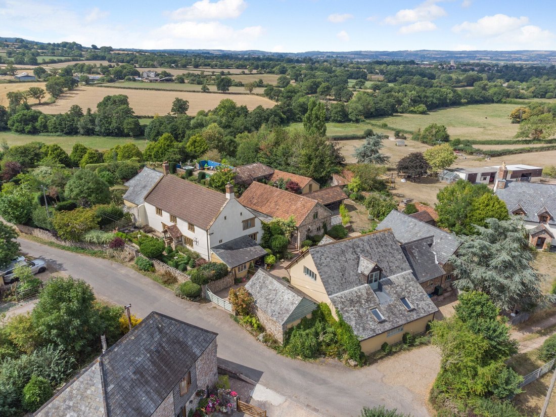 House in Somerset, England 3 - 16154357