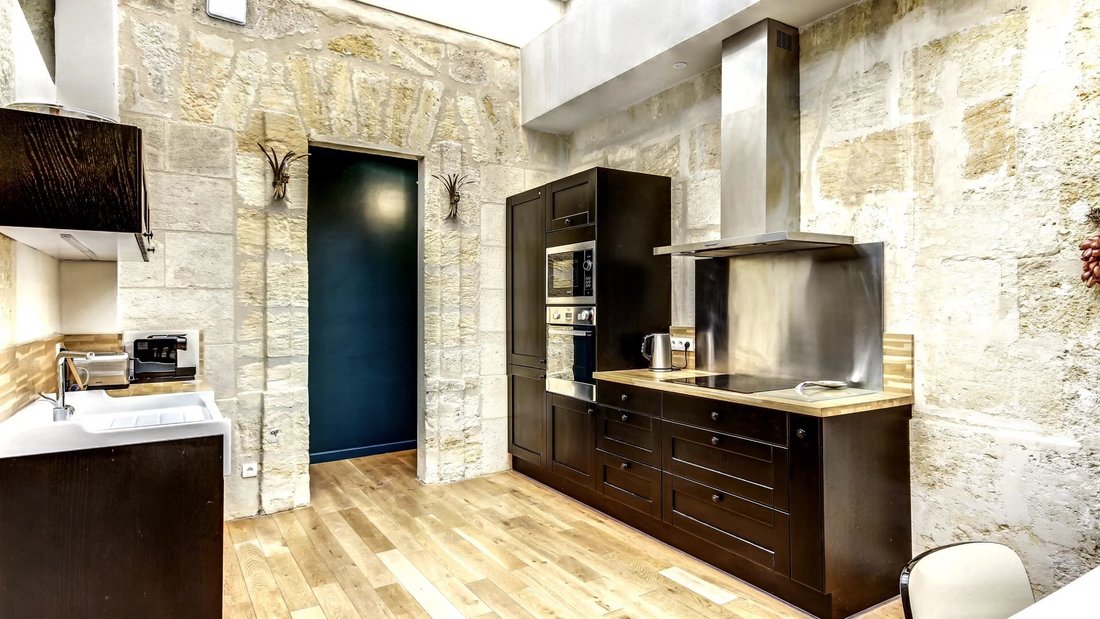 Apartment in Grand Parc-Chartrons-Paul Doumer, Bordeaux, France 4 - 14805410