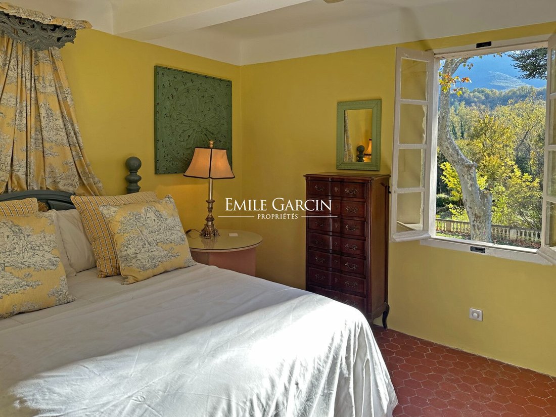 Villa a Saint-Martin-de-Castillon, Provenza-Alpi-Costa Azzurra, Francia 5 - 16156338
