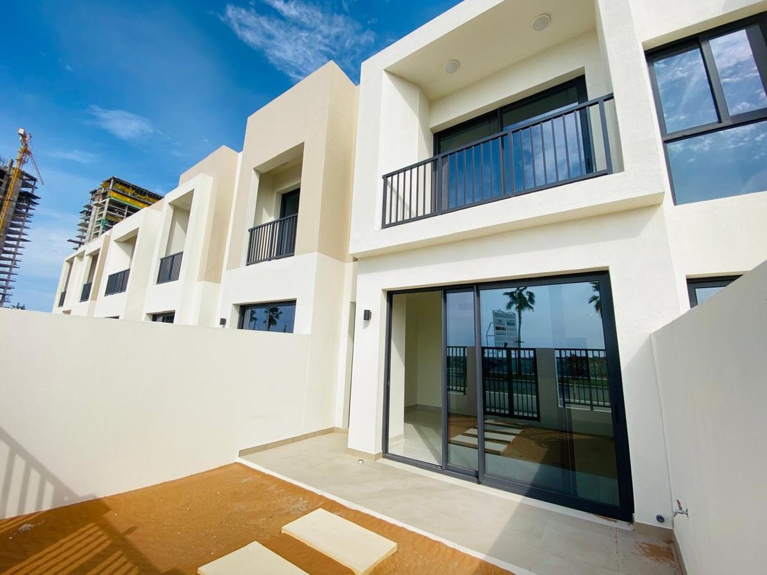 Townhouse in Al Mamoura, Ras al-Khaimah Emirate, United Arab Emirates 2 - 16156862