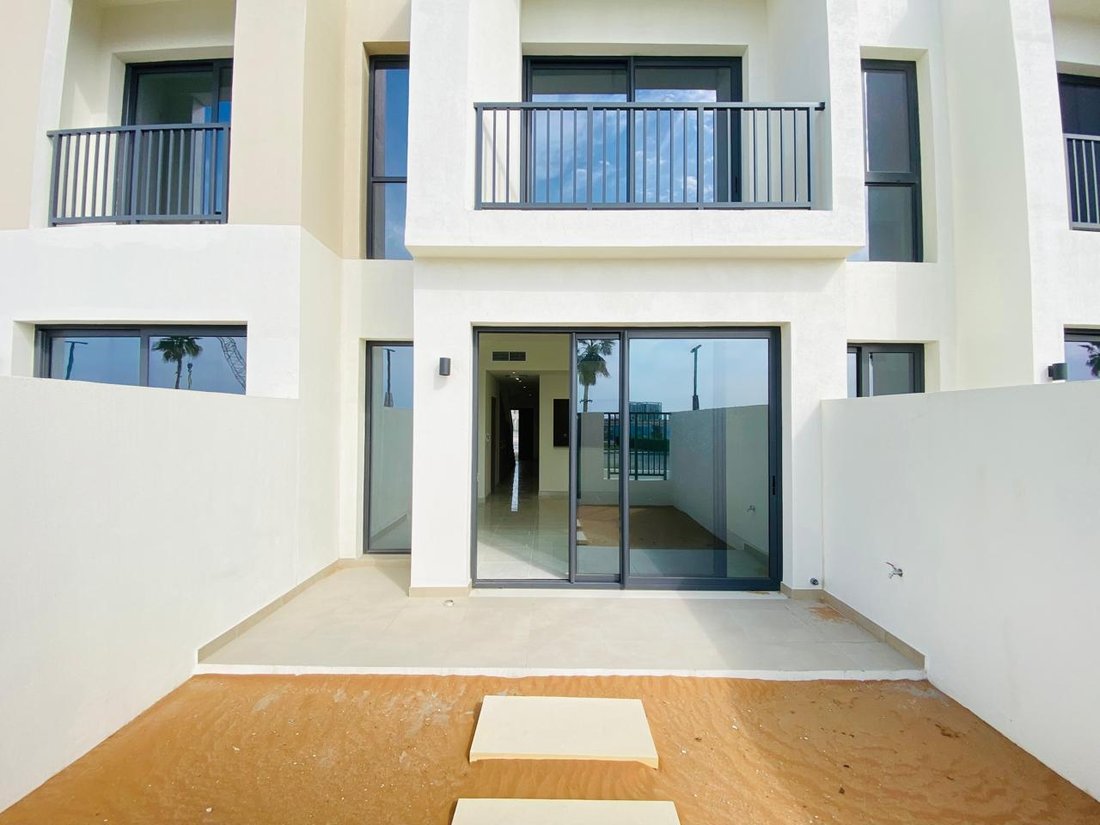 Townhouse in Al Mamoura, Ras al-Khaimah Emirate, United Arab Emirates 3 - 16156862