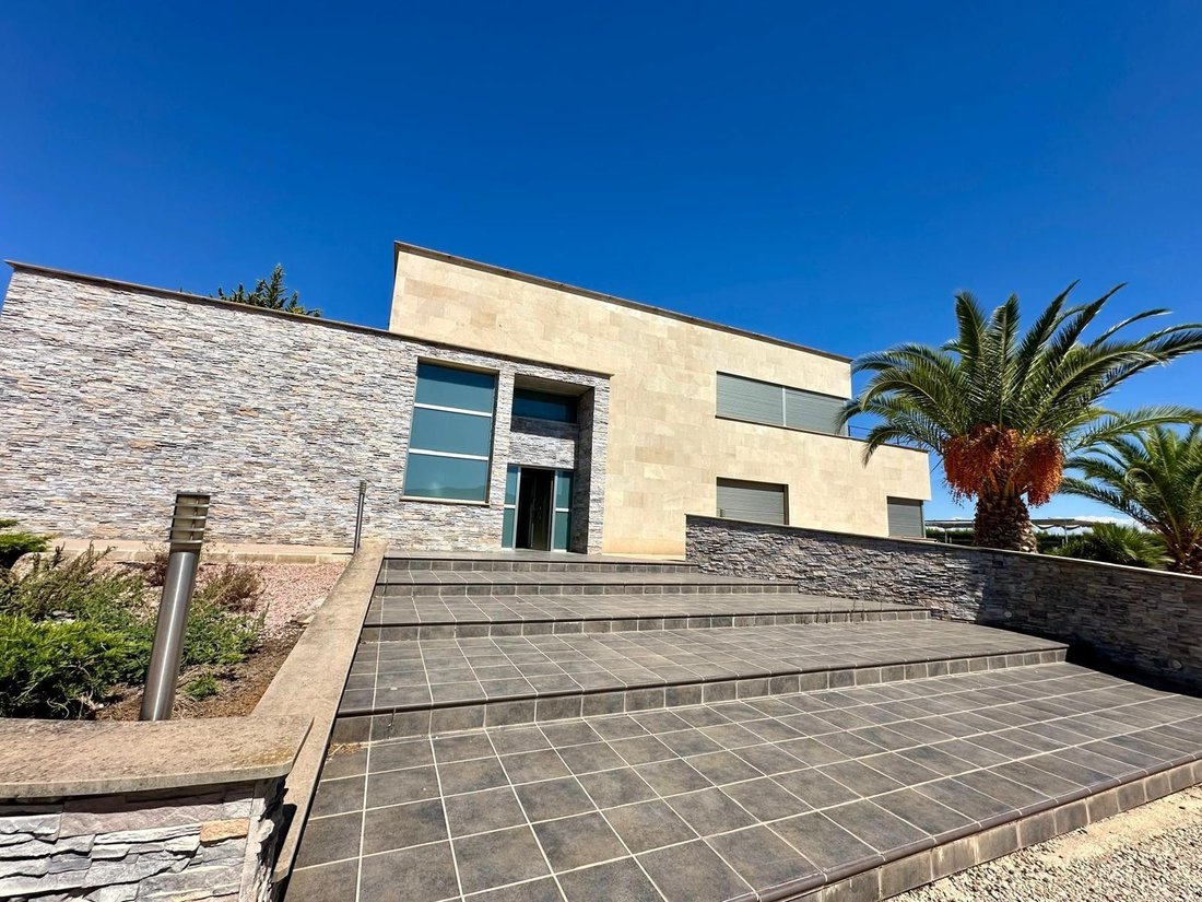 Villa en Yecla, Región de Murcia, España 1 - 16158277