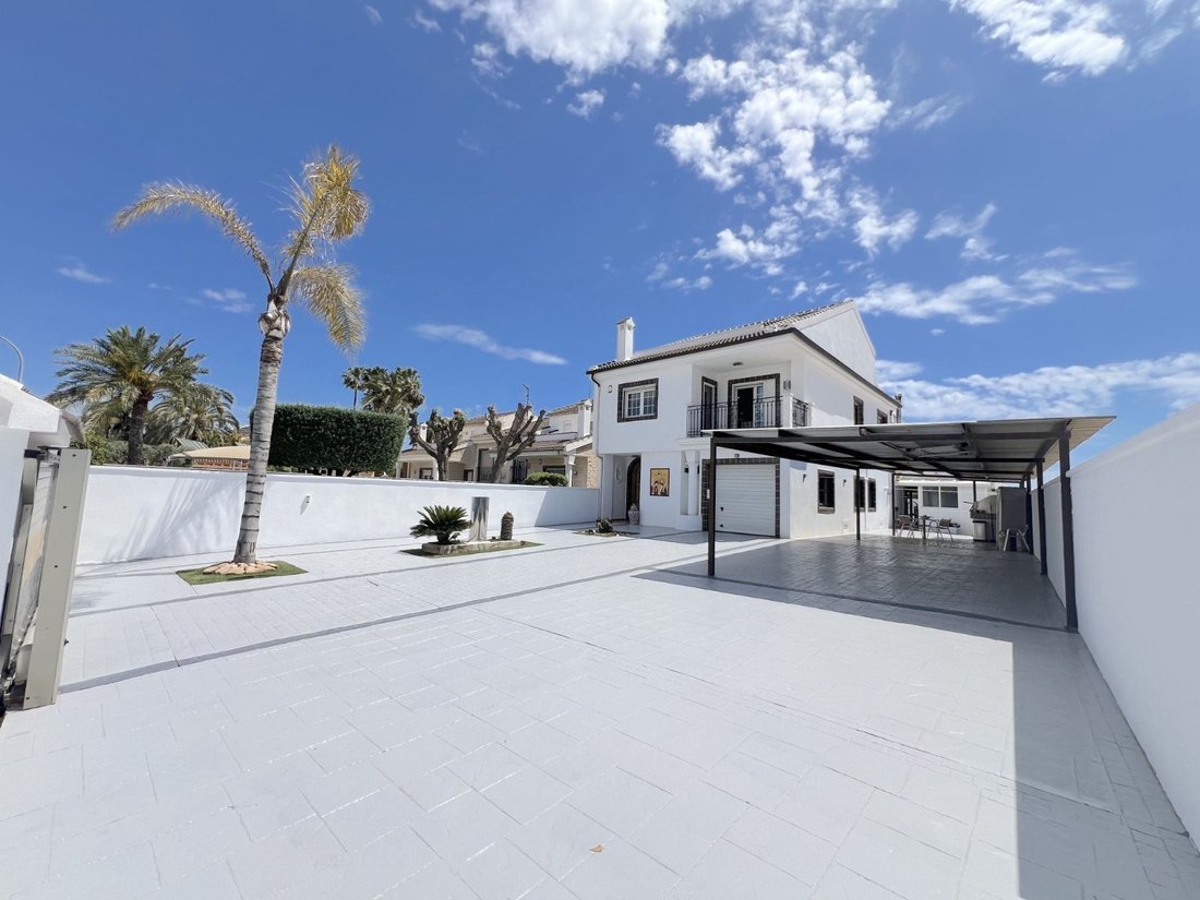 Villa in San Javier (Neighbourhood), San Javier, Región de Murcia 3 - 16158361