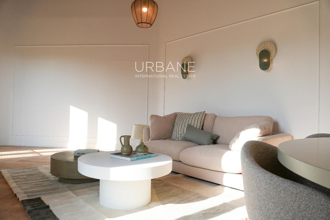 Apartment in Eixample, Barcelona, Spain 5 - 15397582