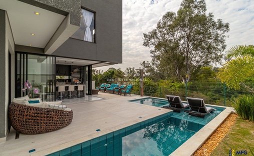 Maison à Nova Esplanada, São Paulo, Brésil 1