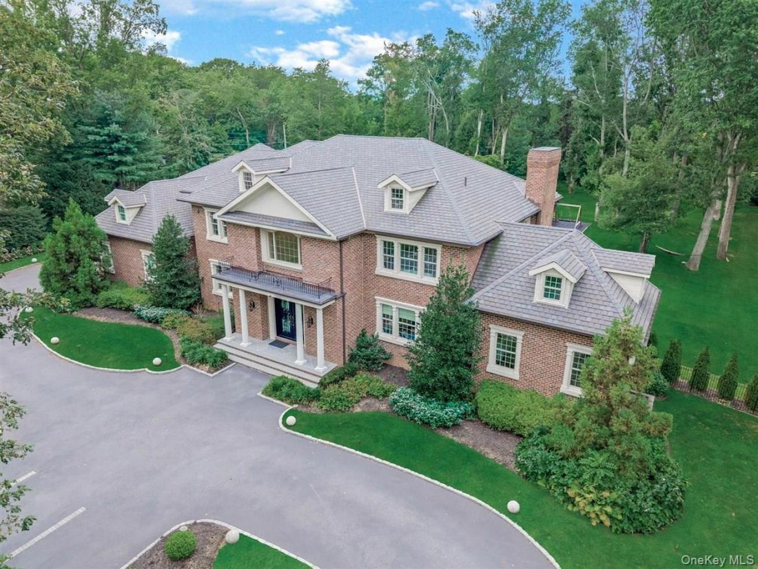 House in Port Washington, New York, United States 2 - 16156804