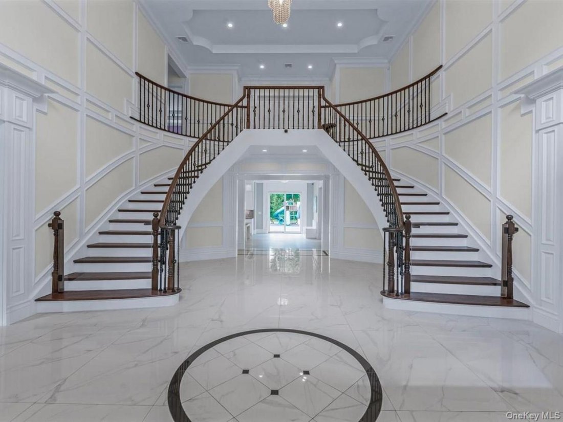 House in Port Washington, New York, United States 3 - 16156804