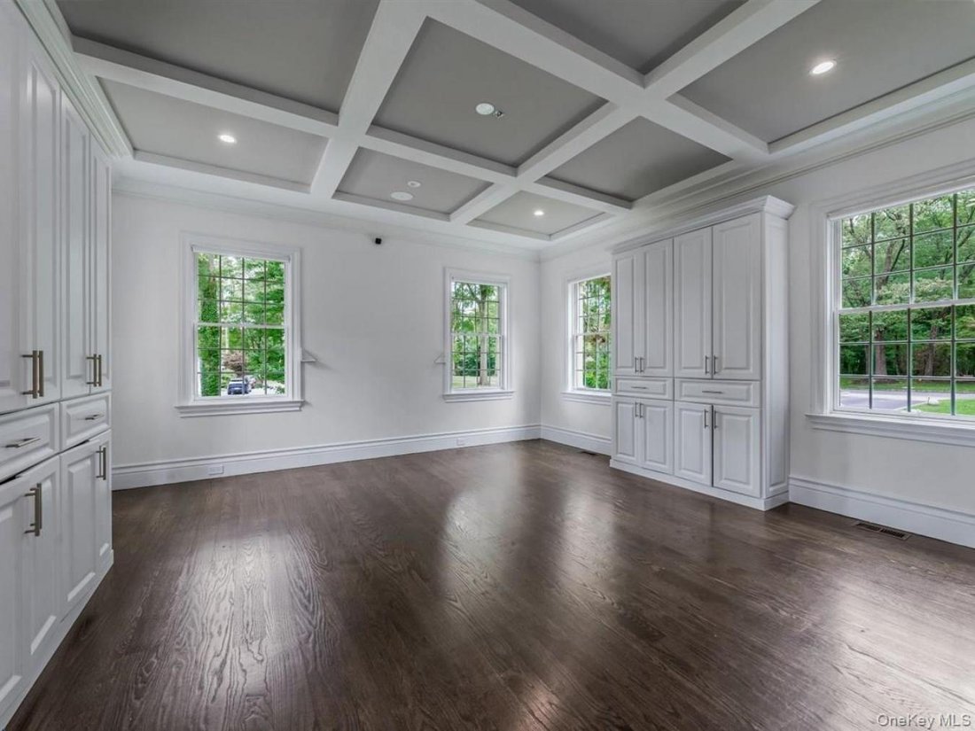 House in Port Washington, New York, United States 5 - 16156804
