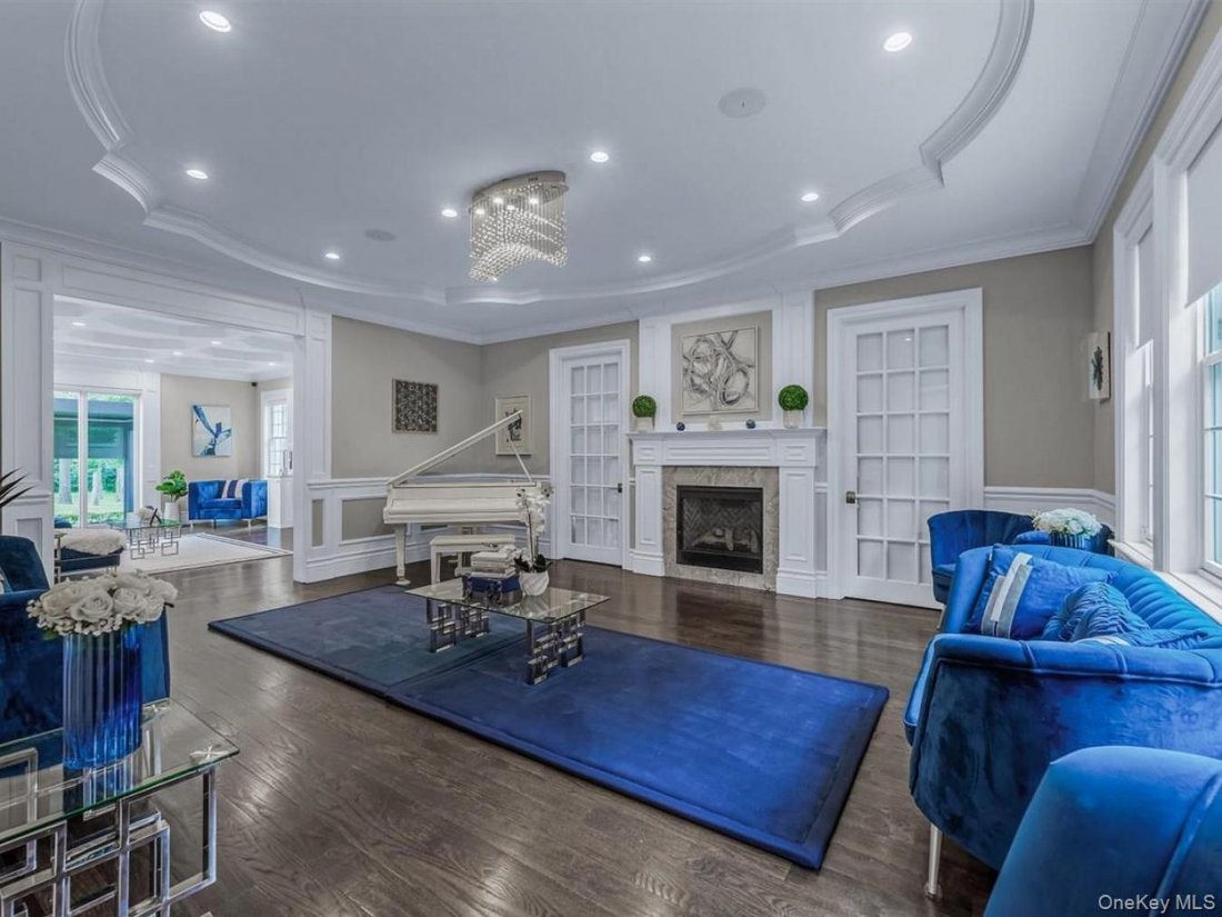 House in Port Washington, New York, United States 4 - 16156804