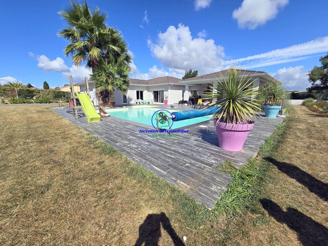 House in Foulayronnes, Nouvelle-Aquitaine, France 2 - 15980143
