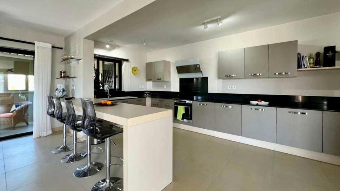 Apartment in Flic en Flac, Rivière Noire District, Mauritius 2 - 16158100