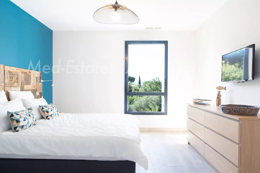 Villa in Grimaud, Provence-Alpes-Côte d'Azur, France 5 - 16159156