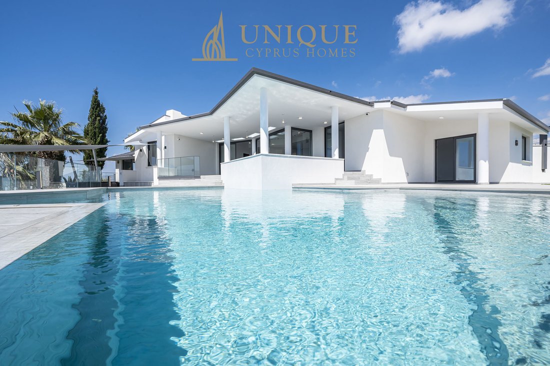 Bungalow in Kissonerga, Paphos, Cyprus 1 - 13049811