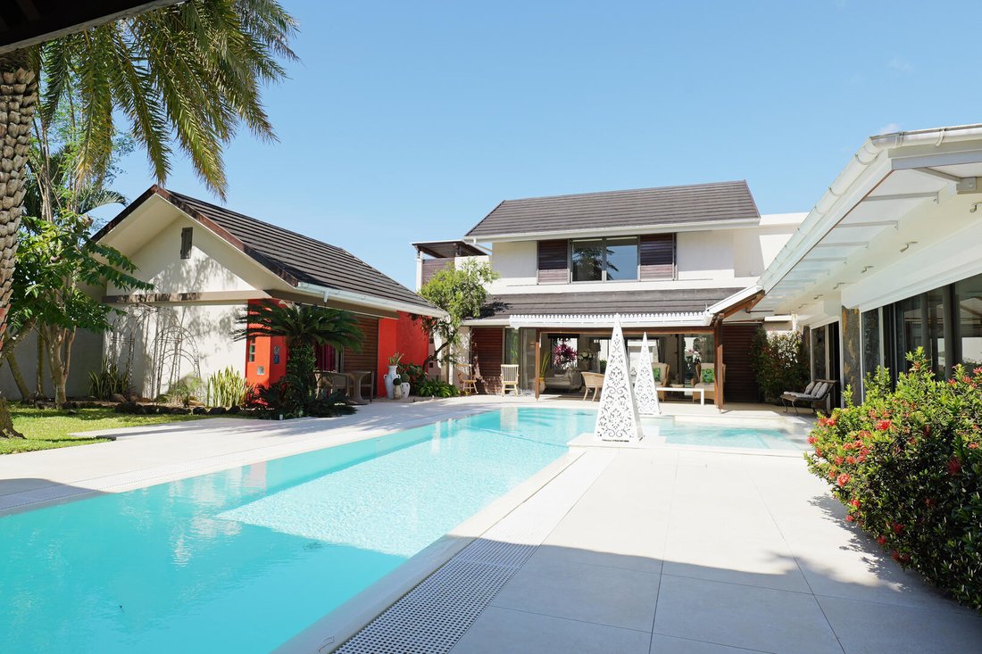 Villa in Grand Baie, Rivière du Rempart District, Mauritius 2 - 16158714