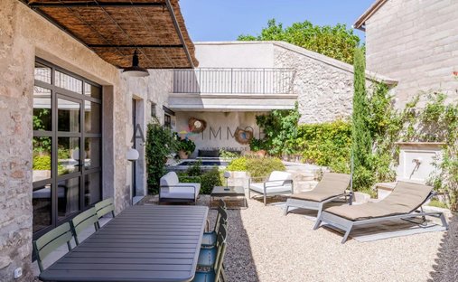 Townhouse in Saint-Rémy-de-Provence, Provence-Alpes-Côte d'Azur, France 1