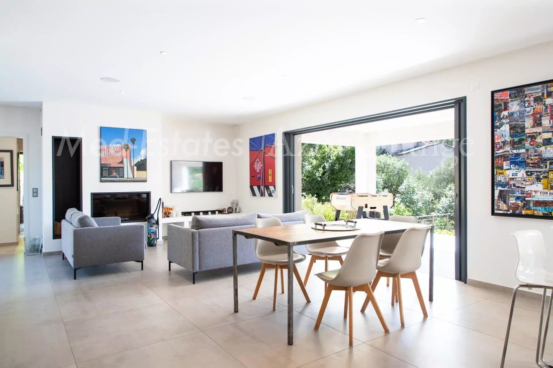 Villa in Grimaud, Provence-Alpes-Côte d'Azur, France 3 - 16159156