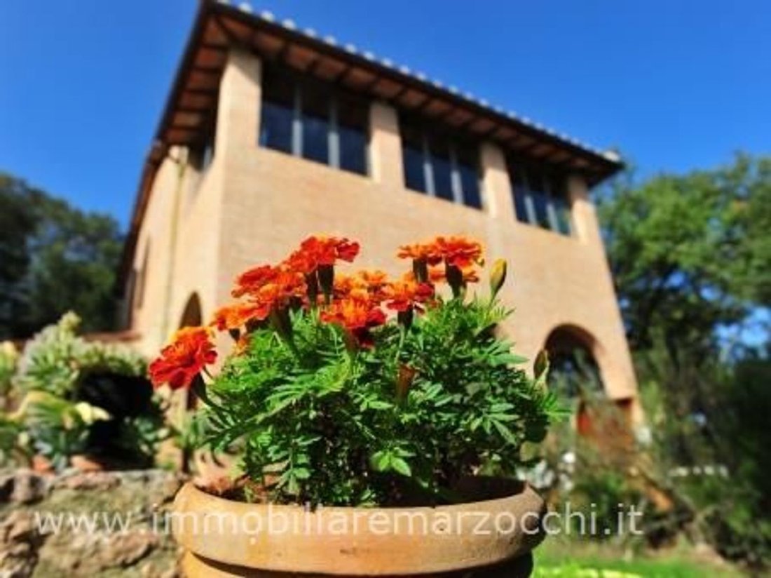 Villa in Monteriggioni, Tuscany, Italy 2 - 16160965