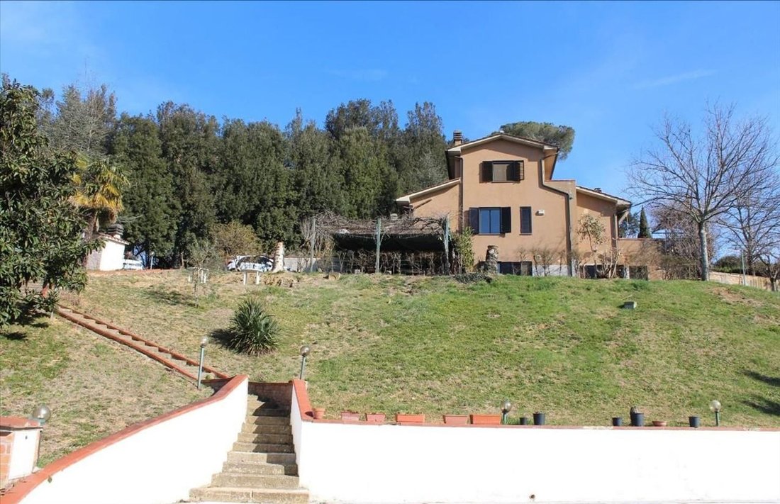 Villa in Sovicille, Tuscany, Italy 2 - 16160954